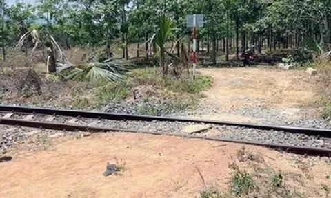 Công an tìm tung tích người phụ nữ đầu cạo trọc, bị tàu hỏa tông tử vong