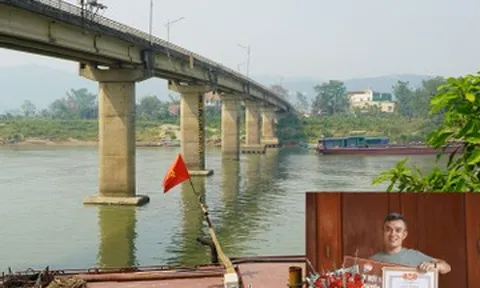 Quyết định trong tích tắc, người đàn ông cứu sống hai mẹ con nhảy cầu