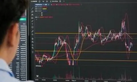 Đọc nhanh 14-4: Giá dầu lao dốc, về dưới mốc 100 USD/thùng