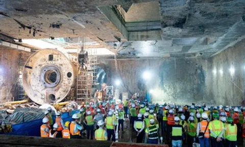 Máy đào hầm 'Táo bạo' về đích, nối thông toàn tuyến ngầm metro Nhổn - Ga Hà Nội