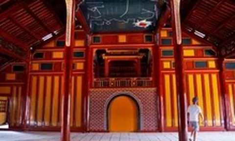 Đơn vị thi công tự ý quyết, không báo cáo lãnh đạo khi trùng tu Nhà hát Minh Khiêm đường