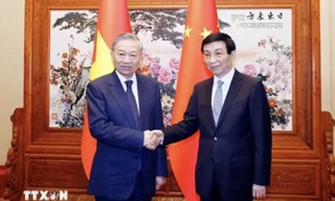 Tổng Bí thư, Chủ tịch nước Tô Lâm hội kiến Chủ tịch Chính hiệp toàn quốc Trung Quốc