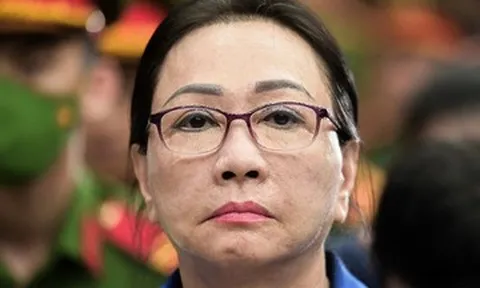 Hai túi Hermès bạch tạng của bà Trương Mỹ Lan được định giá gần 4 tỷ đồng