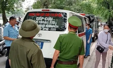 Hà Nội: Bị ngã ở chợ Thành Công, cụ bà 80 tuổi được công an hỗ trợ khẩn cấp