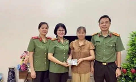 Tài khoản ngân hàng có giao dịch 100 triệu đồng, nữ trung tá công an lập tức rà soát và phát hiện điều bất thường