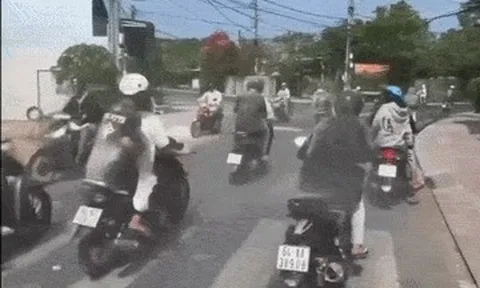 Triệu tập nhóm thanh, thiếu niên chạy xe dàn hàng ngang, ném bột trên phố