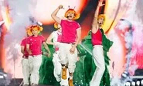 Anh trai say hi concert: Pháo hoa không 'hoành' nhưng đỡ phải nghe cảm ơn nhà tài trợ