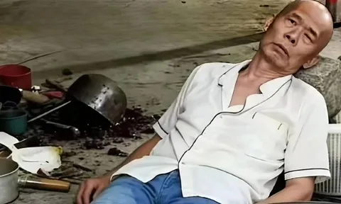 Thấy gì từ 'cơn sốt' quán lẩu gà đuổi khách ở Trung Quốc?