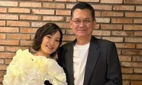 Hữu Châu viết gì về Hồng Đào trong một cơn say?