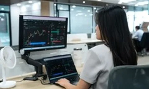 Chứng khoán 21-4: Vì sao thanh khoản thị trường thường sụt giảm trước kỳ nghỉ lễ?