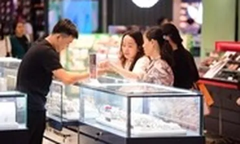 Việt Nam vươn thành nền kinh tế lớn thứ hai Đông Nam Á, vượt Thái Lan về GDP theo sức mua