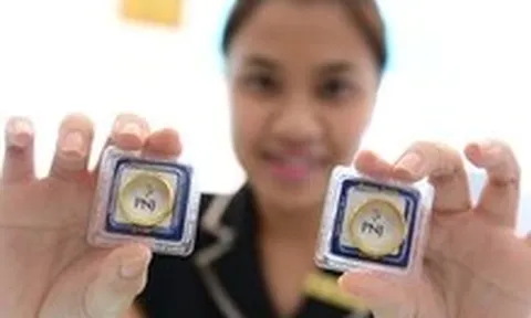 Giá vàng bật tăng trở lại sau tin ông Trump gia hạn lệnh ngừng bắn