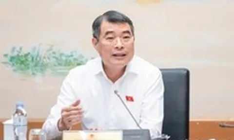 Thủ tướng: Dự kiến nâng ngưỡng chịu thuế với hộ kinh doanh lên 1 tỉ đồng để tháo gỡ khó khăn