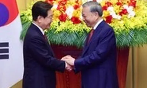 Việt Nam và Hàn Quốc trao nhiều văn kiện hợp tác, có cả điện hạt nhân