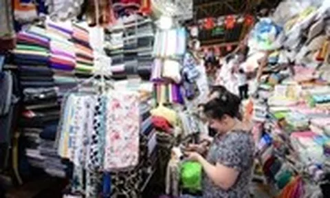 Đề xuất cho cá nhân, hộ kinh doanh được tham gia đầu tư chợ truyền thống