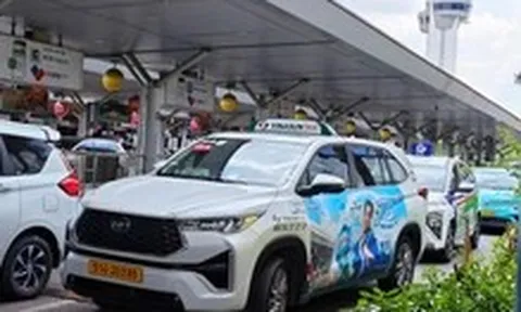 Vinasun đầu tư hàng trăm xe hybrid, giải thích định vị đón khách chưa tối ưu