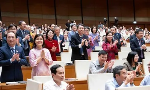 Hà Nội được quyết chính sách về tiền lương, tiền thưởng để thu hút nhân lực