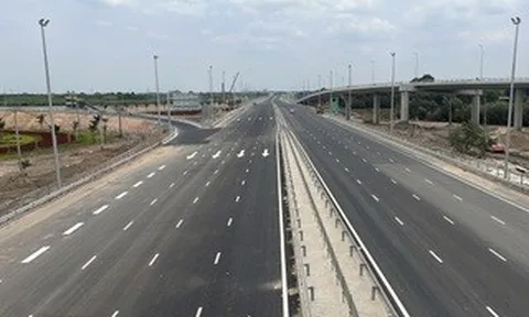 Chỉ cho ô tô dưới 9 chỗ đi vào đường cao tốc Biên Hòa - Vũng Tàu khi thông xe tạm dịp 30-4