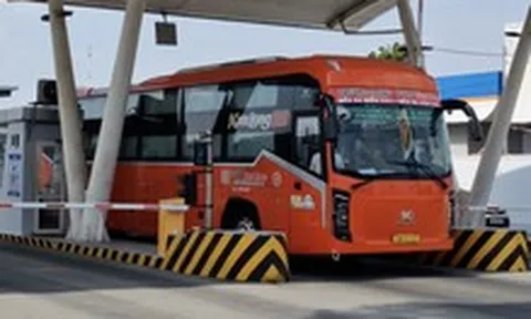 Lễ 30-4, xe Phương Trang tăng giá vé 40%