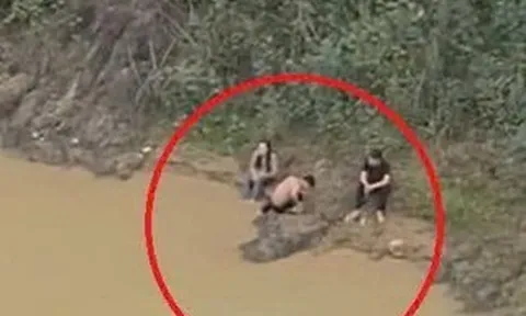 VIDEO: Hai nam sinh lao xuống sông cứu nữ sinh lớp 11 nhảy cầu
