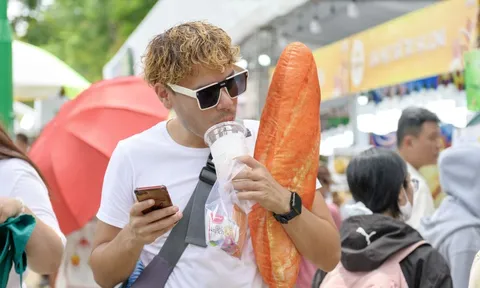 Khách Tây 'không ngờ bánh ngon đến thế' tại Lễ hội Bánh mì ở TP.HCM