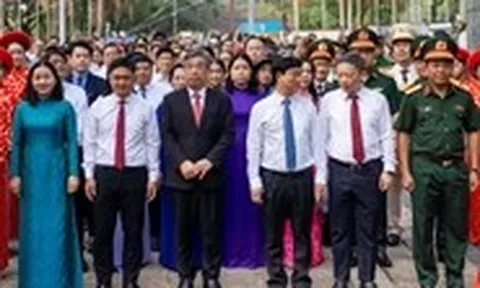 Lãnh đạo TP.HCM dâng hương giỗ Tổ Hùng Vương