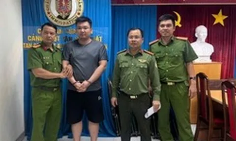 Bắt trợ lý cửa hàng Huỳnh Thanh Phú SN 1995