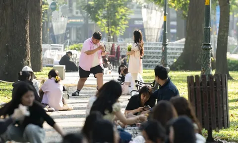 Những kiểu đi cà phê 'độc lạ' ở TP.HCM