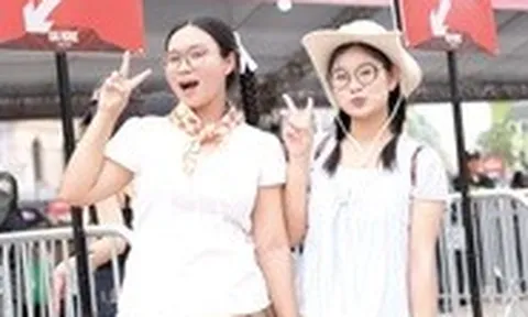 Gần 50.000 'Gai con' đổ về dự lễ tốt nghiệp, Anh trai vượt ngàn chông gai đêm 9 vẫn chưa hết hot