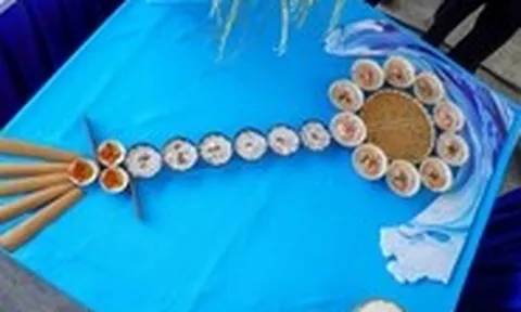 Độc đáo món bánh canh tôm hình cây đàn kìm trong hội thi các món ăn từ gạo