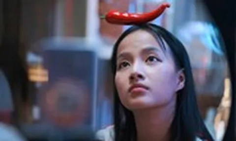 Phương Thanh: Từ vẽ đến ống kính, 'pha màu' cho những vai diễn nhiều lớp