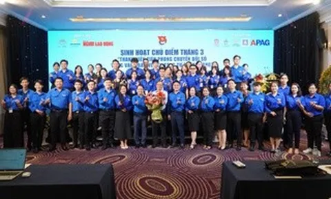 XÂY DỰNG ĐẢNG VỮNG MẠNH TRONG KỶ NGUYÊN SỐ: Làm chủ không gian mạng, giữ vững "mặt trận" số