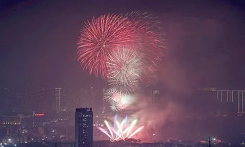 TPHCM cấm hàng loạt tuyến đường phục vụ bắn pháo hoa dịp 30/4