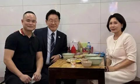 'Phở Tổng thống, bia tỷ phú, bún chả Obama' ở Hà Nội