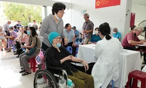 Điểm tựa an sinh cho công nhân - lao động: Nâng cao sức khỏe cộng đồng