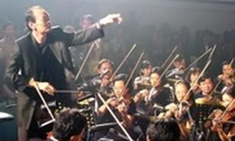 Trước tình ca, Thanh Tùng đã viết cho đất nước