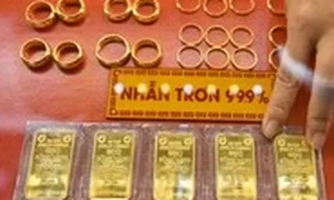 Giá vàng thế giới giảm sâu, vàng miếng SJC còn 165 triệu đồng/lượng