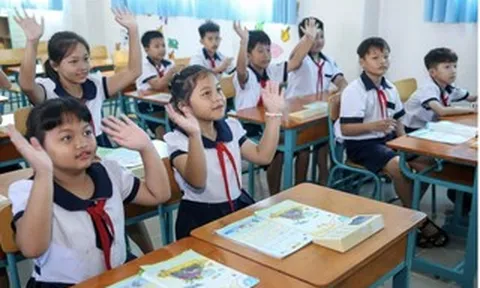 Quá tải trường lớp, TPHCM mở chiến dịch 150 ngày đêm