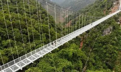 Cầu kính 800 tỷ tại Sơn La được công nhận dài nhất thế giới: Ai đứng sau?