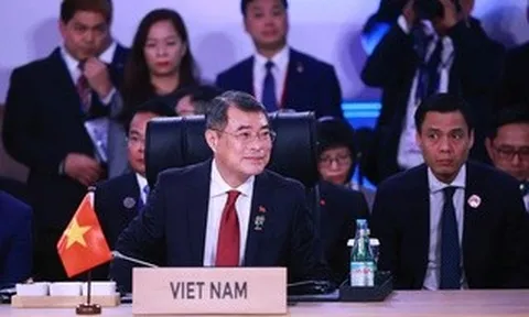 ASEAN củng cố tự cường khu vực