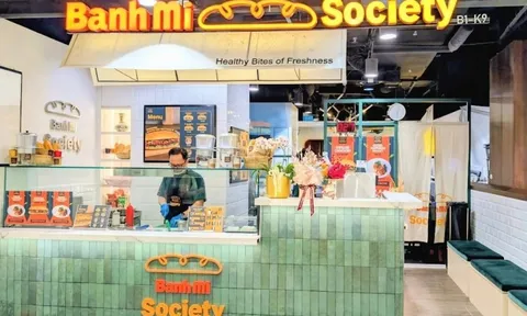 Bánh mì Việt vào đặc quyền lưu trú của khách sạn Singapore