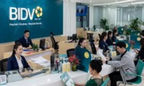 Tiền gửi vào nhiều ngân hàng giảm, một 'ông lớn' Big4 sụt 82.000 tỉ đồng