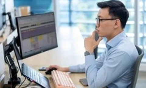 Cổ phiếu dầu khí kéo VN-Index vượt lại mốc 1.900 điểm, STB tăng sát trần