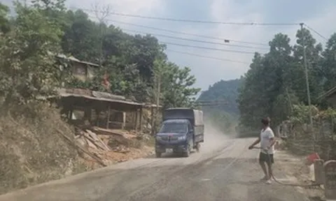Khổ sở vì bụi đường
