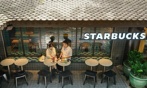 Starbucks mở cửa hàng thứ 2 tại bến thuyền Tràng An