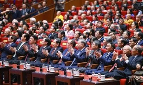 Nhân dân là trung tâm của công cuộc đổi mới