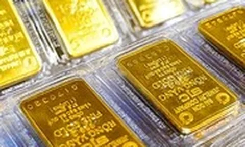 Giá vàng miếng SJC rơi về ngưỡng 165 triệu đồng/lượng