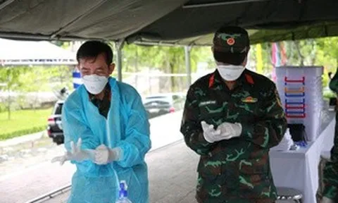 Thông tin nổi bật tại TPHCM ngày 20-5: Công an bắt 2 nghệ sĩ; lấy mẫu hài cốt liệt sĩ giám định ADN