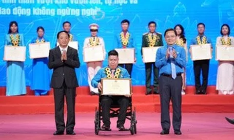 1 tập thể, 6 gương điển hình học Bác của Công đoàn TPHCM được tôn vinh