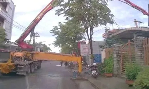 Gãy cần bơm bê tông, 3 người thương vong